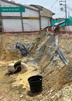 agosto-parqueadero-libertad-construccion4